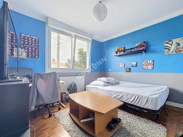 Maison à vendre à Saint Laurent Des Autels - 3 chambres, sous-sol et jardin