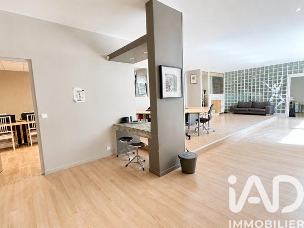 Murs commerciaux  à vendre 154 m² Paris 15