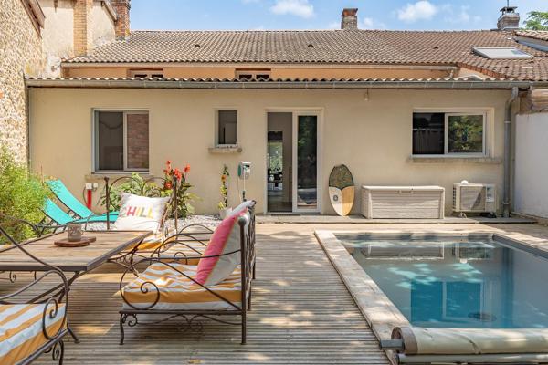 MAISON 135 M2 - 4 CHAMBRES PISCINE CENTRE DE SALLES