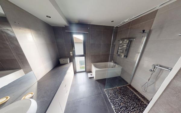 Maison à vendre    6 pièces •  Maizières-lès-Metz