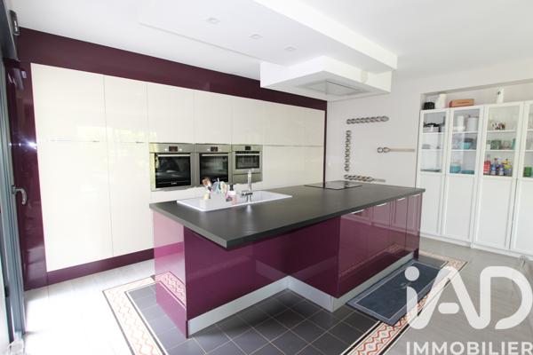Maison à vendre 9 pièces 220 m² Rambouillet