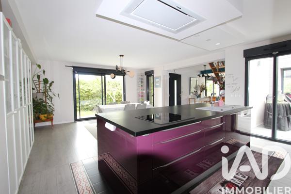 Maison à vendre 9 pièces 220 m² Rambouillet