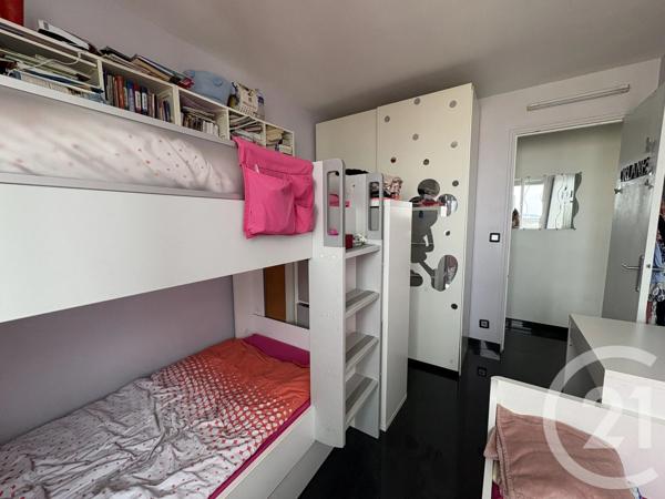 Appartement F4 à vendre  4 pièces - 77,14 m 2   PARIS  - 75019
