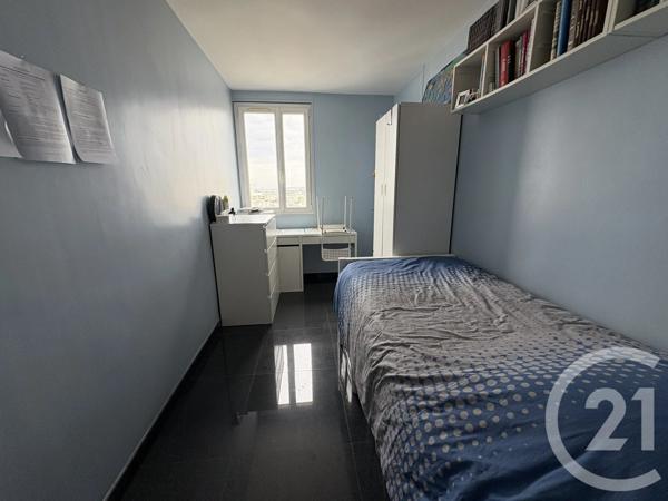 Appartement F4 à vendre  4 pièces - 77,14 m 2   PARIS  - 75019