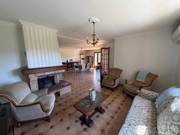 Maison meublée à louer 161.82m² Saint-Désirat