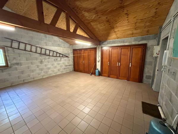 Maison meublée à louer 161.82m² Saint-Désirat
