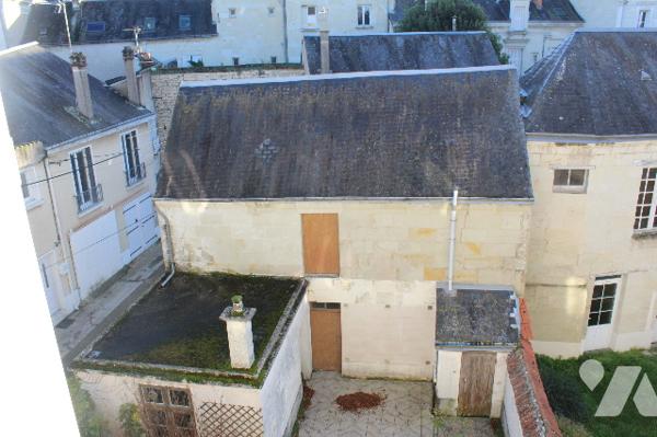 Immeuble centre ville  avec habitation principale et deux appartements.