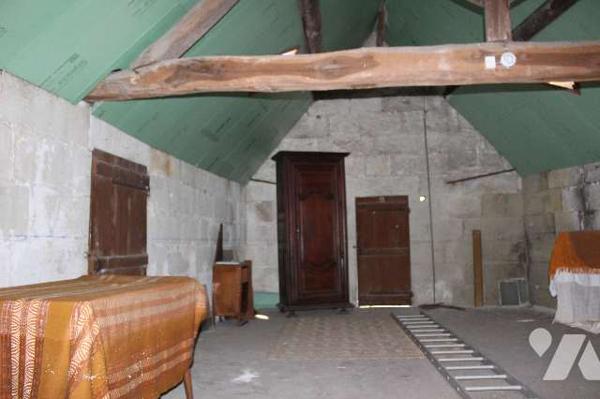 Immeuble centre ville  avec habitation principale et deux appartements.