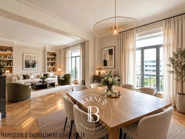Tourcoing, Appartement 7 Chambres -  247 m² à vendre