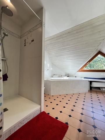 3%.COM -En EXCLUSIVITÉ À ACHENHEIM, Maison individuelle de 2002, 4 chambres, 1 jardin, 1 piscine  Achenheim (67204)