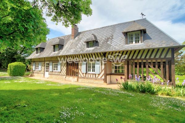 Maison à vendre 12 pièces de 326 m² à Lisieux