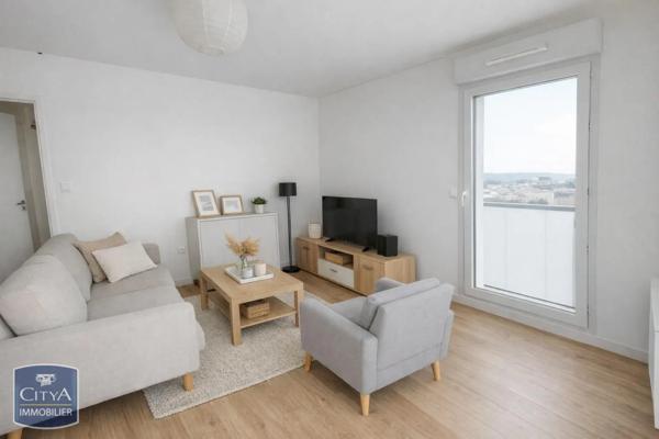 Appartement à louer 2 pièces 43.78m²