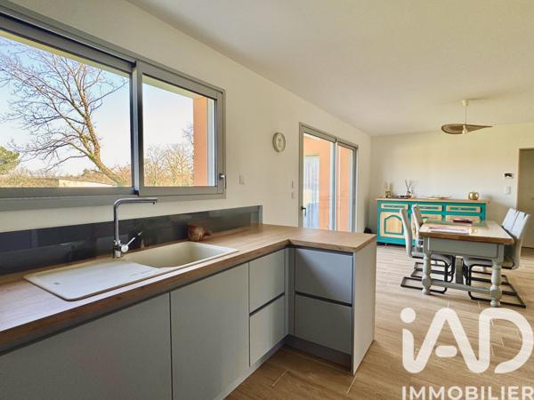 Maison à vendre 5 pièces 107 m² Saint-Amand-en-Puisaye