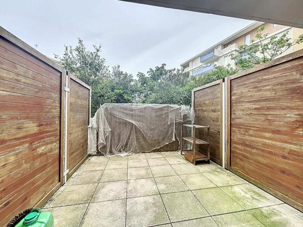 Appartement à vendre    1 pièce • 27 m2    La Seyne-sur-Mer