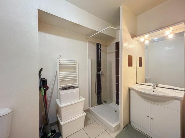 Appartement à vendre    1 pièce • 27 m2    La Seyne-sur-Mer