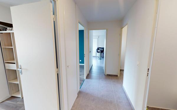 Appartement à louer    3 pièces •  Vaulx-en-Velin