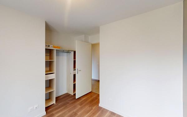 Appartement à louer    3 pièces •  Vaulx-en-Velin