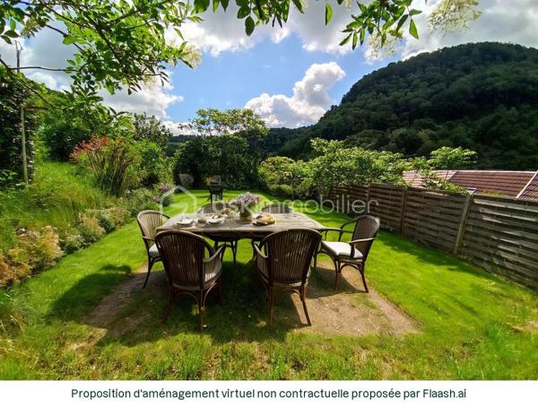 Plongez dans une parenthèse de calme, à environ 5 minutes du centre-ville (beure) , votre appartement type 5 en duplex de fin  2024 comme neuf, très spacieux et bien agencé, avec des prestations de qualité, pour vous apporter un réel confort au quotidien.
Votre appartement se situe idéalement en dernier étage dans un corps d'immeuble comprenant trois appartements.
Imaginez vous......dans cet appartement qui vous propose: une entrée, une très belle pièce de vie de plus de 50m2 comprenant une cuisine intégrée ouverte sur un grand séjour-salon+ un placard, un espace cellier-buanderie, une chambre avec un placard, une salle d'eau avec le charme des poutres apparentes, un cabinet de toilette, et un accès exterieur sur un grand jardin privatif d'environ 80m2 avec une superbe vue panoramique verdoyante sur les collines, une exposition sud, vous pouvez à votre convenance faire un espace repas et salon de jardin+ transats !!!
A l'étage, vous trouvez une chambre,+ mezzanine et un autre cabinet de toilette indépendant, une belle chambre parentale avec une grande salle d'eau + une porte coulissante style verrière, pour un style résolument moderne.
Votre appartement possède un chauffage basse consommation en aérothermie+ clim réversible et un ballon thermodynamique pour une consommation d'eau minimum ! un super DPE classé A/A, une place de parking couverte avec une porte motorisé neuve, honoraires inclus charge vendeur, des charges minimum, syndic bénévole, pas de travaux à prévoir pendant très longtemps, surface indiqué habitable ,130m2  utile .
Une alliance réussie entre l'ancien et ses poutres apparentes et le moderne pour ce bien coup de coeur , aux volumes généreux et aux prestations soignées, votre reve a une adresse et c'est ici!!!
Produit rare au vu de sa grande surface, de ses trois chambres+ deux salle d'eau et un très grand jardin!!!
Renseignements et rendez vous du lundi au samedi de 8h à 20 h