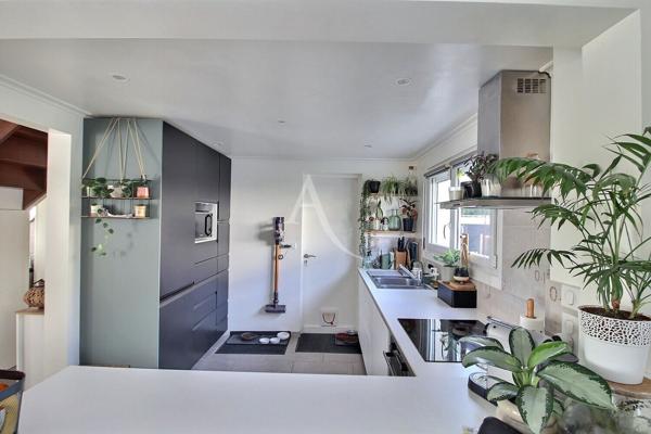 Maison Maurepas totalement rénovée