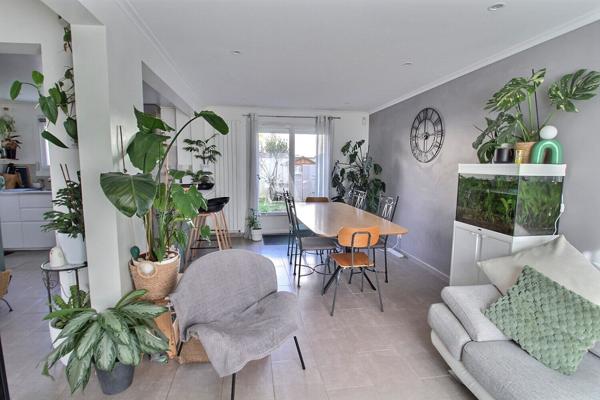 Maison Maurepas totalement rénovée