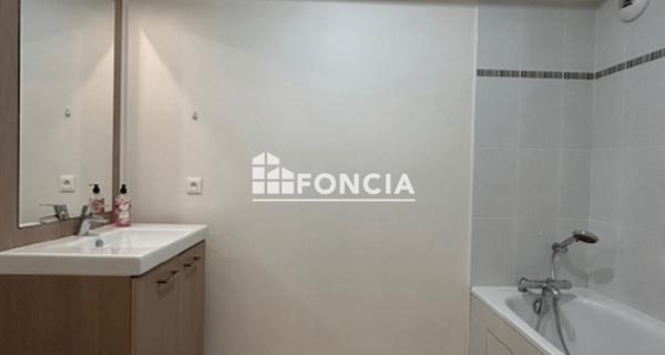 Location Appartement 3 pièces 62 m² - Massy 91300