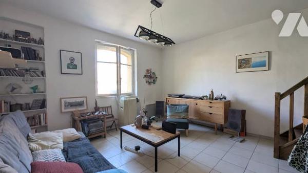 MARSEILLE 13006 Notre Dame Du Mont - T2/3 45 m² habitables, 2ème et dernier étage, vue d'exception