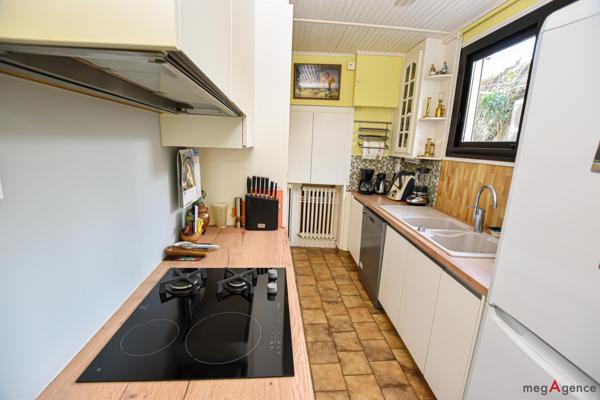 Maison à SABLE-SUR-SARTHE, 72300 - 5 pièces 120m²