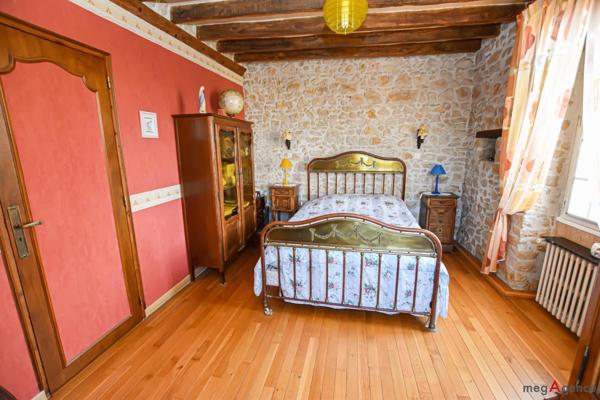 Maison à SABLE-SUR-SARTHE, 72300 - 5 pièces 120m²