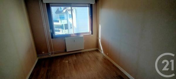 Appartement F4 à vendre  4 pièces - 94,12 m 2   LONS LE SAUNIER  - 39