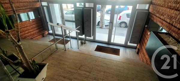Appartement F4 à vendre  4 pièces - 94,12 m 2   LONS LE SAUNIER  - 39