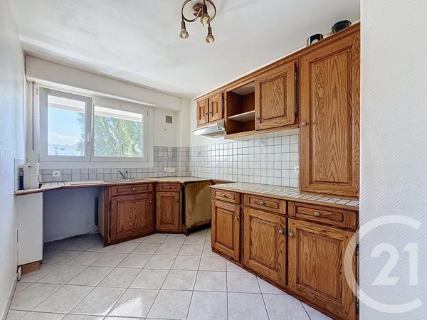 Appartement F4 à vendre  4 pièces - 71,79 m 2   MONTBELIARD  - 25