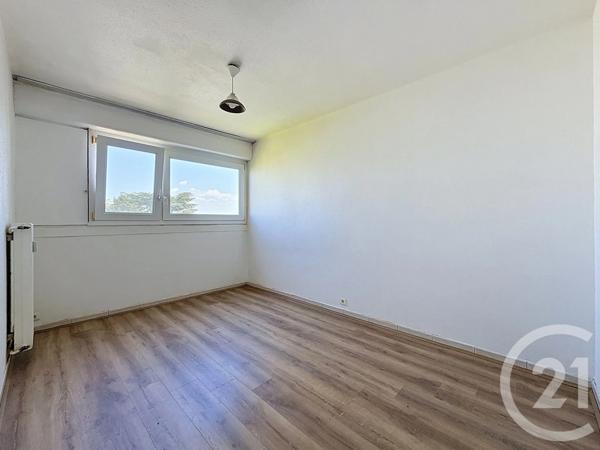 Appartement F4 à vendre  4 pièces - 71,79 m 2   MONTBELIARD  - 25