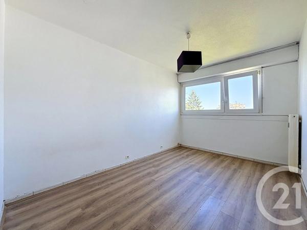 Appartement F4 à vendre  4 pièces - 71,79 m 2   MONTBELIARD  - 25