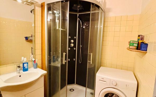 Appartement à vendre    5 pièces • 85,70 m2 Largentière