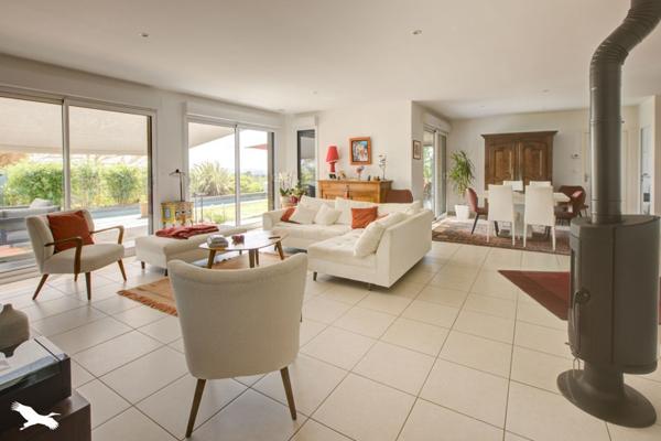 Maison à vendre 421 200 € Sainte-Féréole 5 p 157 m² DPE B