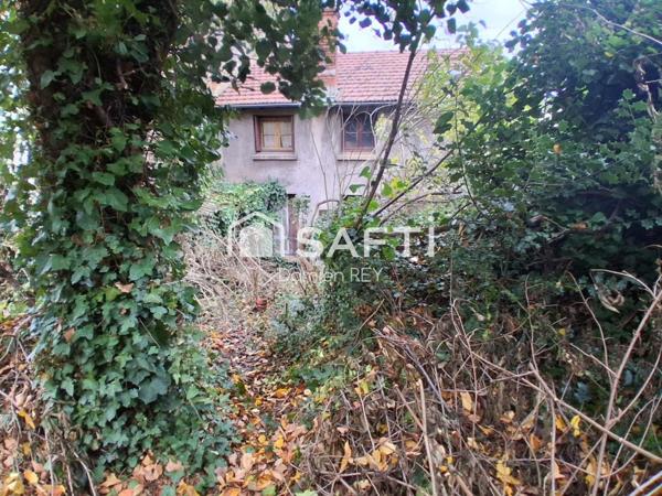 Idéal investisseurs, marchands, promoteurs, maison de ville à transformer, 3 logements possibles