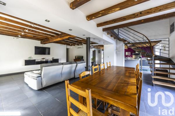 Maison à vendre 5 pièces 240 m² Saint-Martin-d'Arrossa