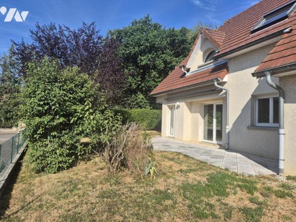 MAISON SUR TERRAIN DE 630M²