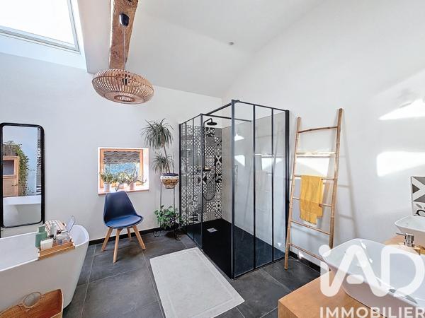 Maison à vendre 10 pièces 329,75 m² Châteaugiron
