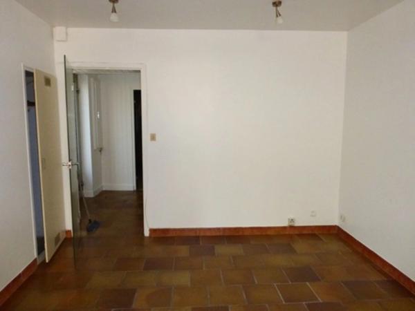 Ensemble immobilier, bon état général, bonne rentabilité, secteur géographique qualitatif