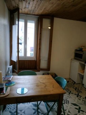 Ensemble immobilier, bon état général, bonne rentabilité, secteur géographique qualitatif