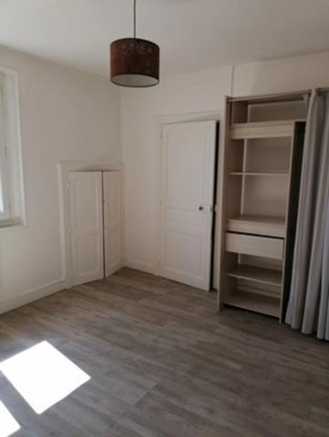 Ensemble immobilier, bon état général, bonne rentabilité, secteur géographique qualitatif