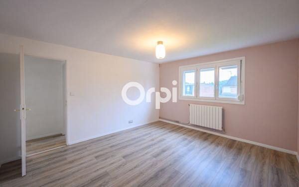 Maison à vendre    4 pièces • 97 m2 Petite-Forêt