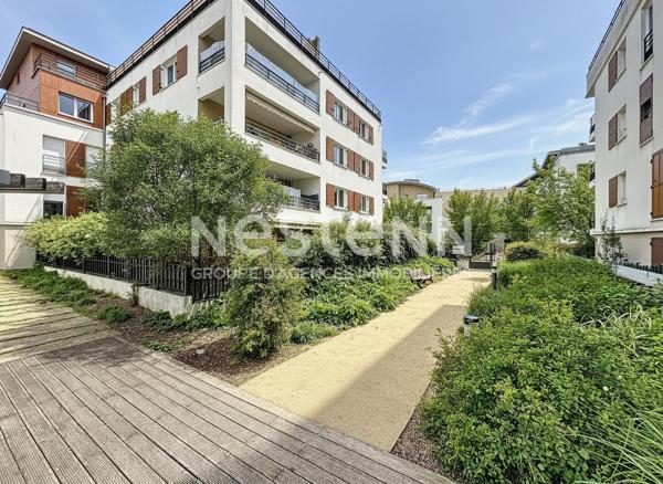 Appartement Antony 3 pièces 61.28 m²  balcon et box