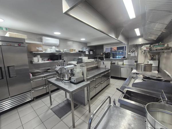 Vente Fonds de commerce 4 pièces 190 m2 à Le Luc