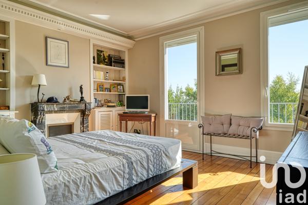 Maison à vendre 6 pièces 180 m² Suresnes