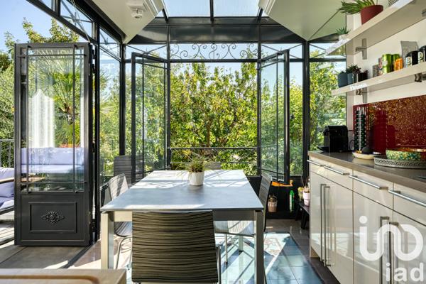 Maison à vendre 6 pièces 180 m² Suresnes