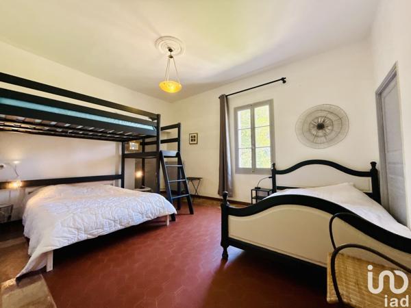 Maison à vendre 11 pièces 1 000 m² Entraigues-sur-la-Sorgue