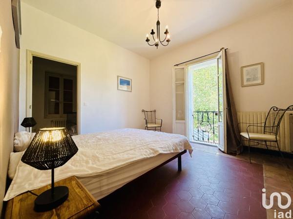 Maison à vendre 11 pièces 1 000 m² Entraigues-sur-la-Sorgue