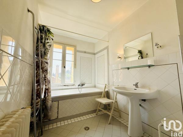 Maison à vendre 11 pièces 1 000 m² Entraigues-sur-la-Sorgue